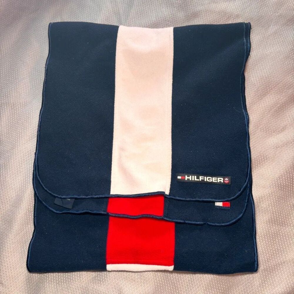 Vintage Y2K 2000’s Tommy Hilfiger navy winter scarf retro streetwear comfy warm